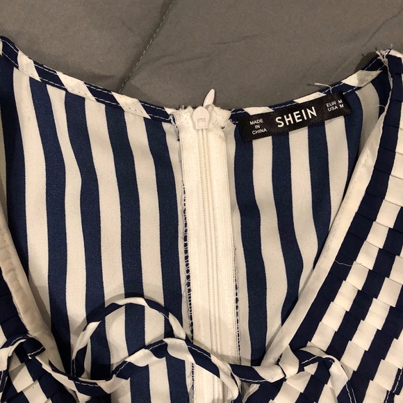 SOLD Sexy Plunging Neck Ruffle Dress - Medium - Picture 8 of 8